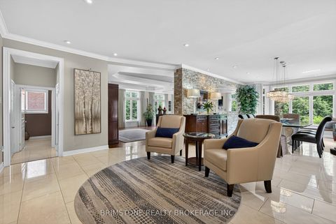Photo 9 at 123 Salamander Court, Maple, Vaughan
