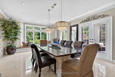 Photo 11 at 123 Salamander Court, Maple, Vaughan