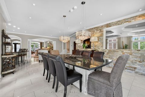 Photo 13 at 123 Salamander Court, Maple, Vaughan