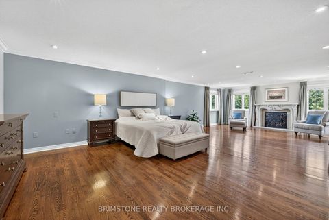 Photo 16 at 123 Salamander Court, Maple, Vaughan