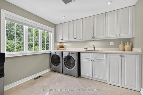 Photo 27 at 123 Salamander Court, Maple, Vaughan