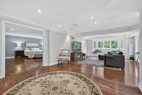Photo 28 at 123 Salamander Court, Maple, Vaughan