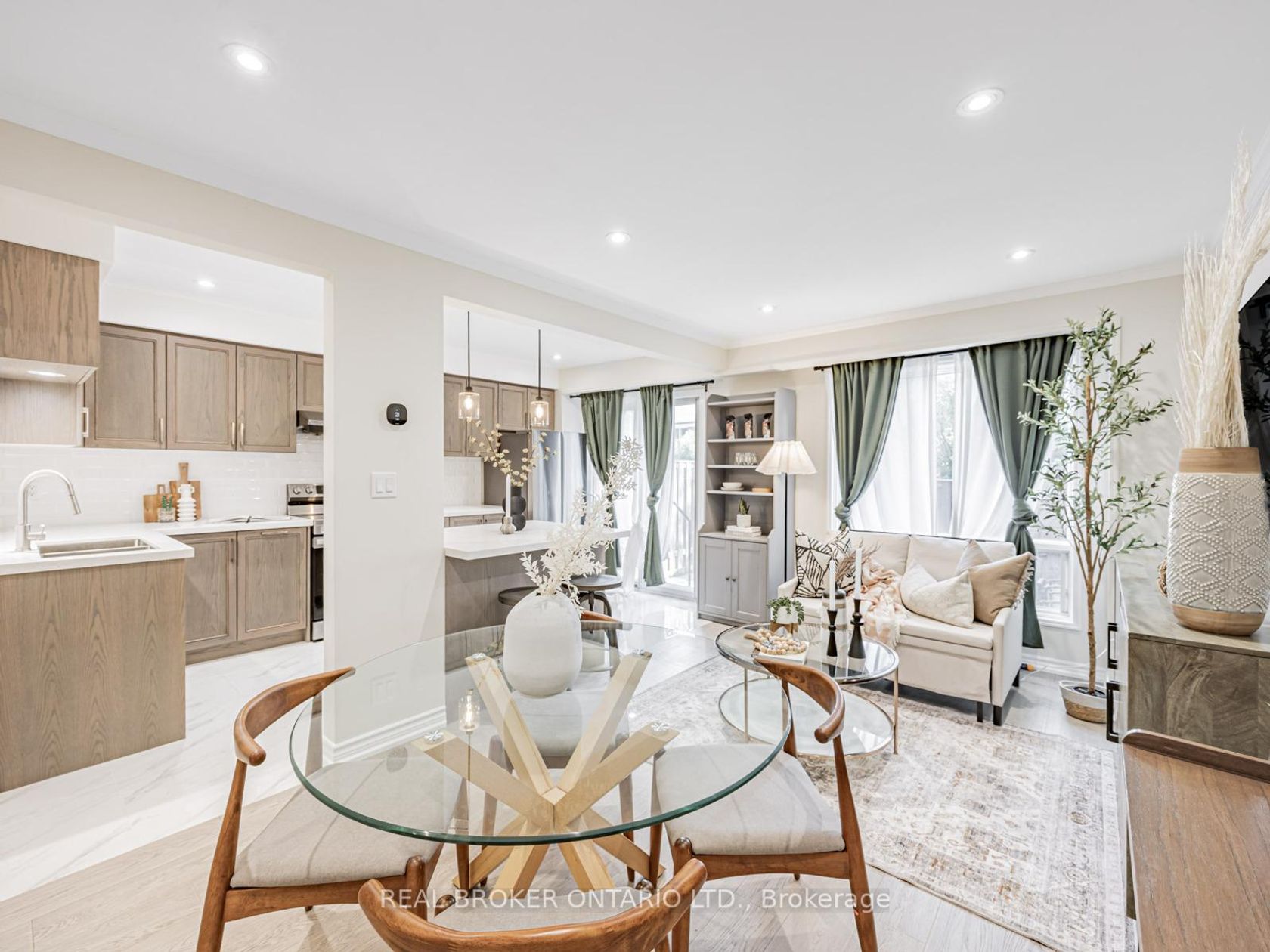 20 - 30 Dundalk Drive, Dorset Park, Toronto 