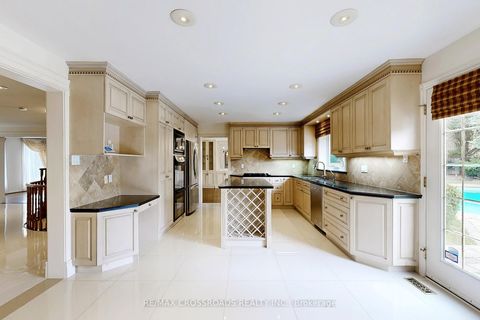 Photo 11 at 58 Cosmic Drive, Don Mills, Toronto
