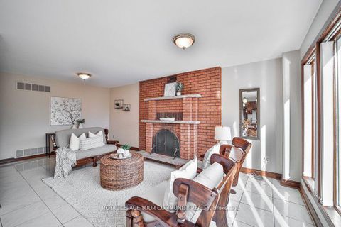 Photo 13 at 21 Disan Court, Beaumonde Heights, Toronto