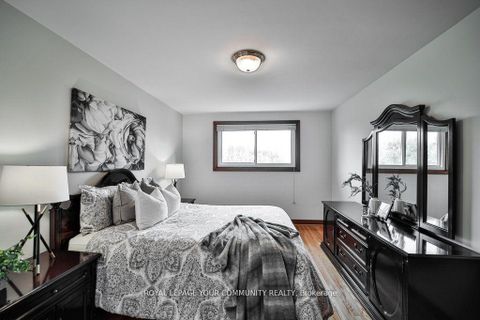 Photo 19 at 21 Disan Court, Beaumonde Heights, Toronto