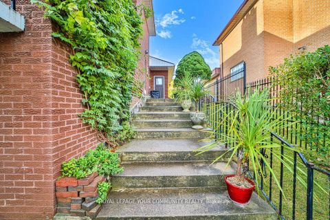 Photo 33 at 21 Disan Court, Beaumonde Heights, Toronto