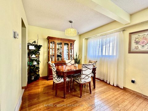 Photo 8 at 43 - 30 Dundalk Drive, Dorset Park, Toronto