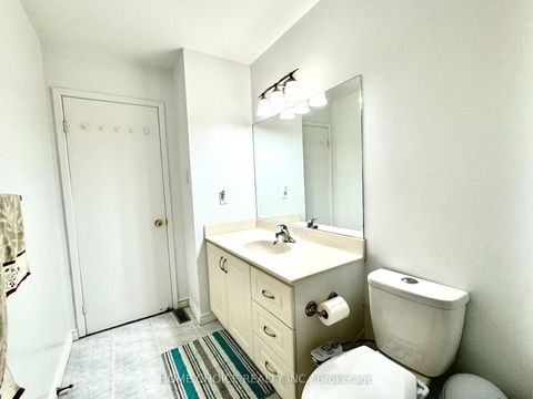 Photo 15 at 43 - 30 Dundalk Drive, Dorset Park, Toronto
