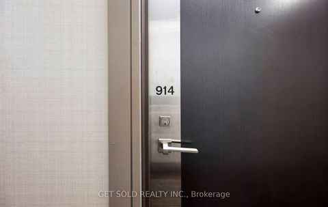 Photo 1 at 914 - 1060 Sheppard Avenue W, York University Heights, Toronto