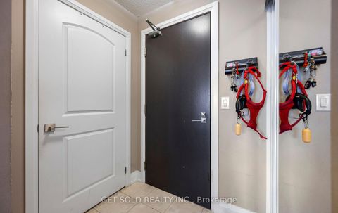 Photo 2 at 914 - 1060 Sheppard Avenue W, York University Heights, Toronto