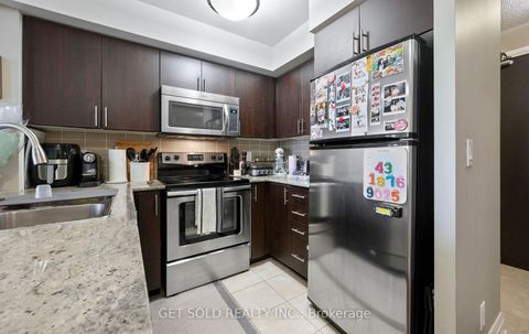 Photo 7 at 914 - 1060 Sheppard Avenue W, York University Heights, Toronto