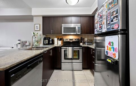 Photo 8 at 914 - 1060 Sheppard Avenue W, York University Heights, Toronto