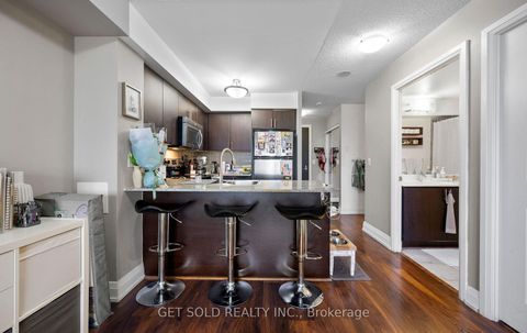 Photo 11 at 914 - 1060 Sheppard Avenue W, York University Heights, Toronto
