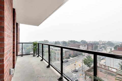 Photo 36 at 807 - 185 Alberta Avenue, Oakwood Village, Toronto