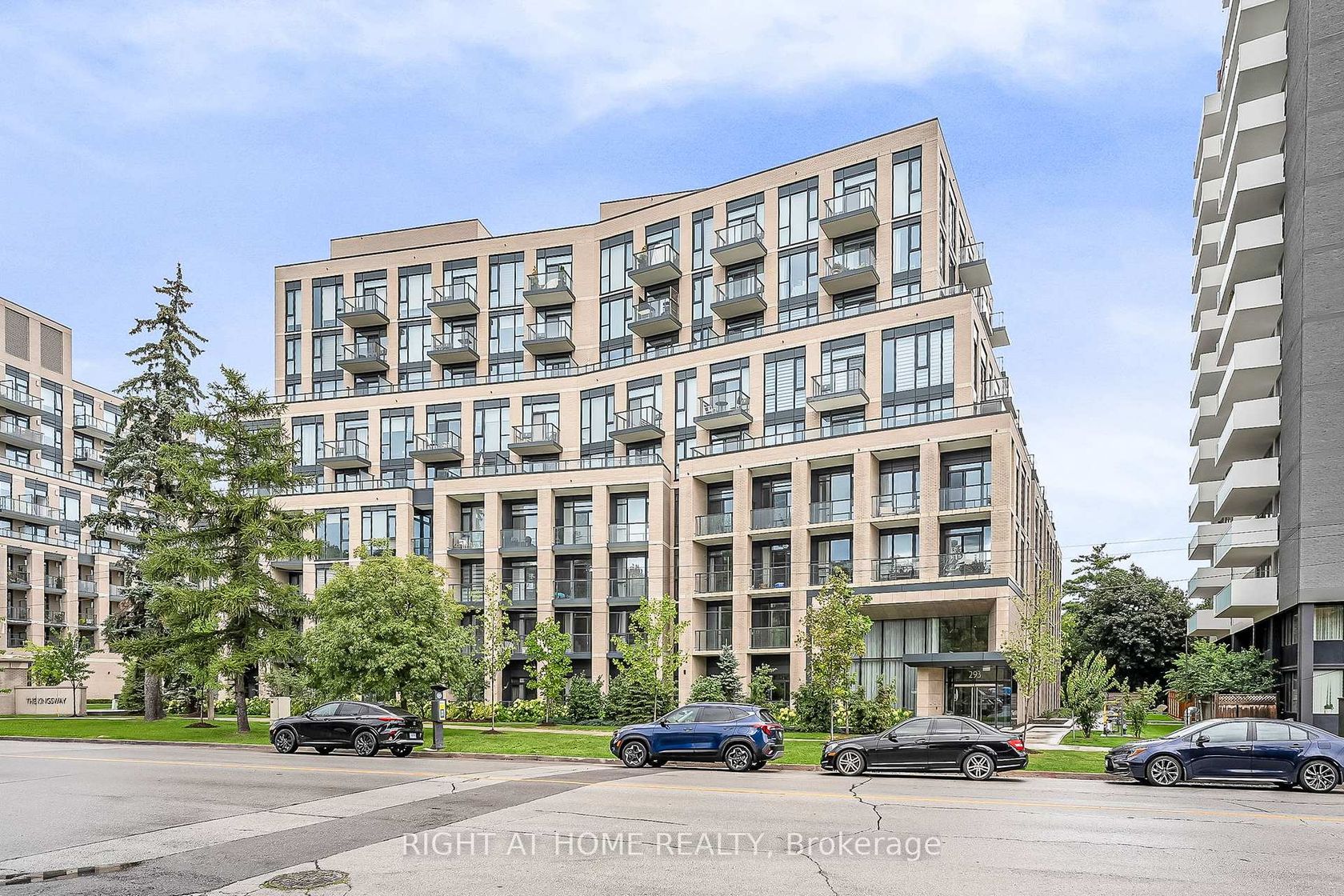705 - 293 The Kingsway, Humber Valley, Toronto 