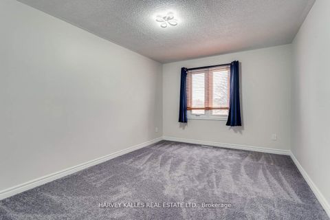 Photo 22 at 67 Venice Crescent, Beverley Glen, Vaughan
