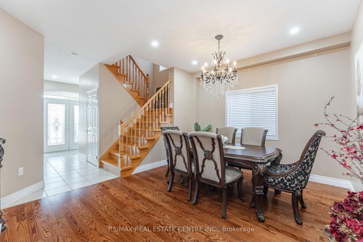 Photo 6 at 35 Pantano Drive, Sheldon, Hamilton