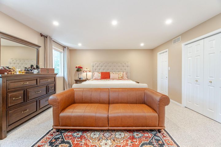 Photo 20 at 35 Pantano Drive, Sheldon, Hamilton