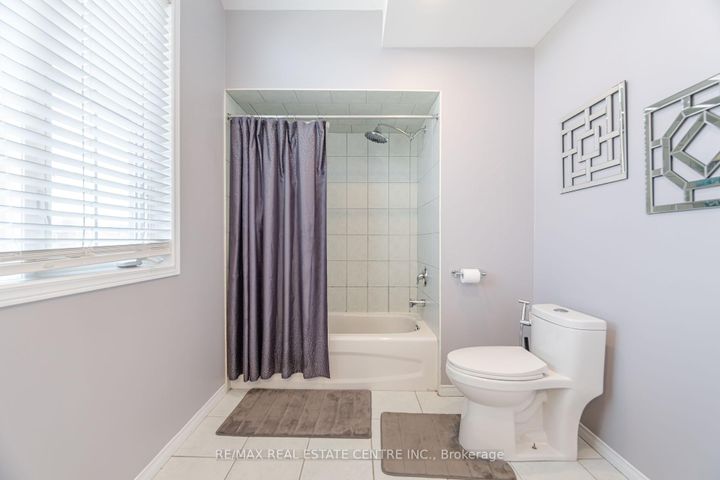 Photo 29 at 35 Pantano Drive, Sheldon, Hamilton