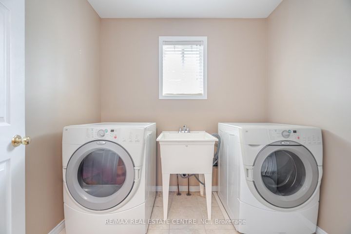 Photo 30 at 35 Pantano Drive, Sheldon, Hamilton