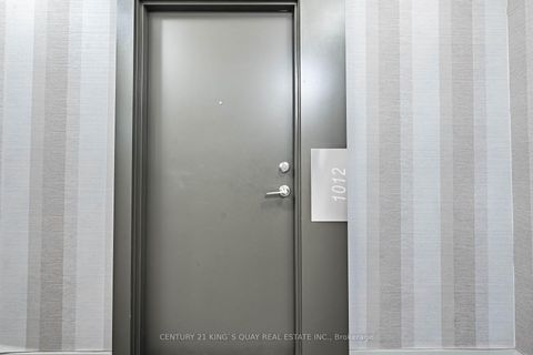 Photo 2 at 1012 - 20 Bruyeres Mews, Niagara, Toronto