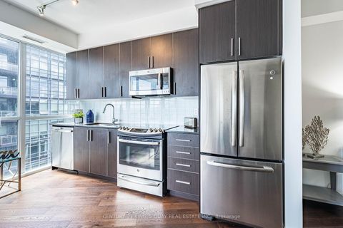 Photo 15 at 1012 - 20 Bruyeres Mews, Niagara, Toronto