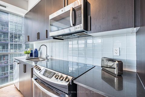 Photo 16 at 1012 - 20 Bruyeres Mews, Niagara, Toronto