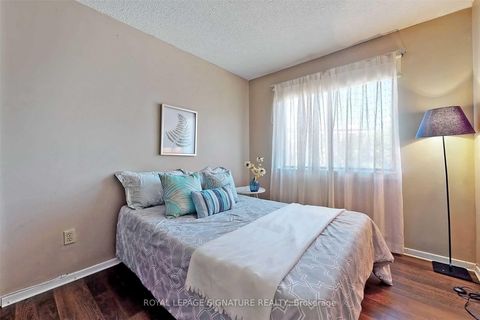 Photo 16 at 190 - 20 Moonstone Byway, Hillcrest Village, Toronto