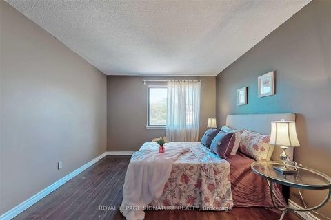 Photo 21 at 190 - 20 Moonstone Byway, Hillcrest Village, Toronto
