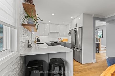 Photo 14 at 5 - 2303 Marine Drive, BR Bronte, Oakville