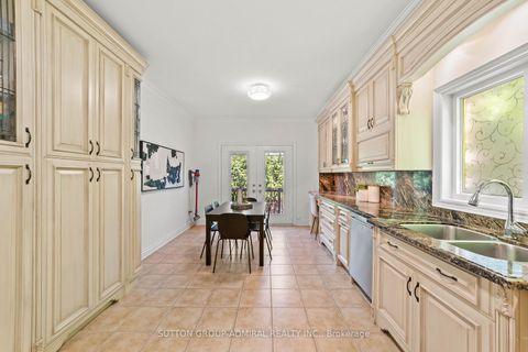Photo 10 at 166 Ner Israel Drive, Patterson, Vaughan