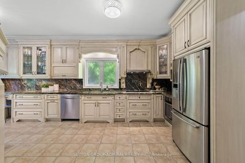 Photo 11 at 166 Ner Israel Drive, Patterson, Vaughan