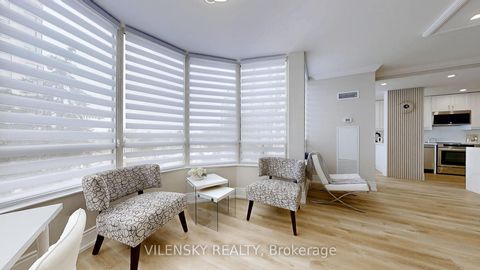 Photo 8 at 311 - 333 Clark Avenue, Yorkhill, Vaughan