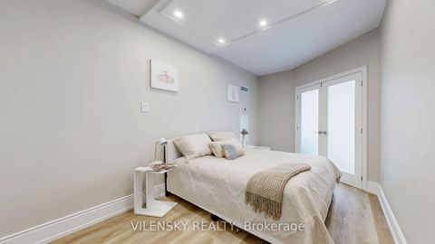 Photo 21 at 311 - 333 Clark Avenue, Yorkhill, Vaughan