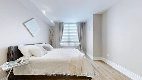 Photo 22 at 311 - 333 Clark Avenue, Yorkhill, Vaughan