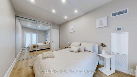 Photo 24 at 311 - 333 Clark Avenue, Yorkhill, Vaughan