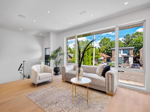 Photo 5 at 60 ST HUBERT Avenue, East York, Toronto