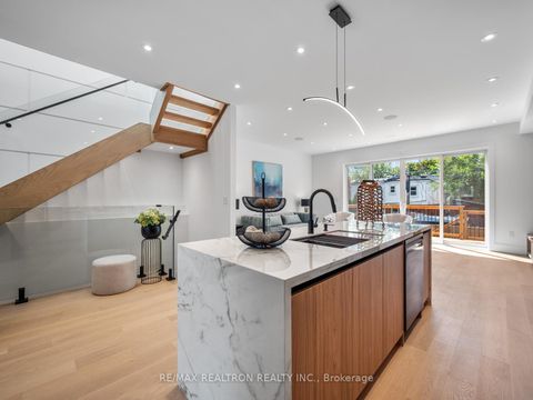 Photo 11 at 60 ST HUBERT Avenue, East York, Toronto