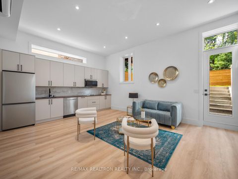 Photo 43 at 60 ST HUBERT Avenue, East York, Toronto