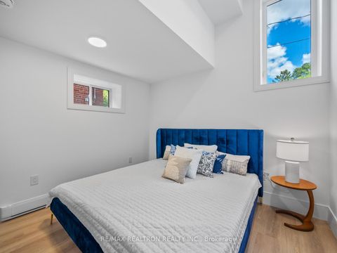 Photo 45 at 60 ST HUBERT Avenue, East York, Toronto