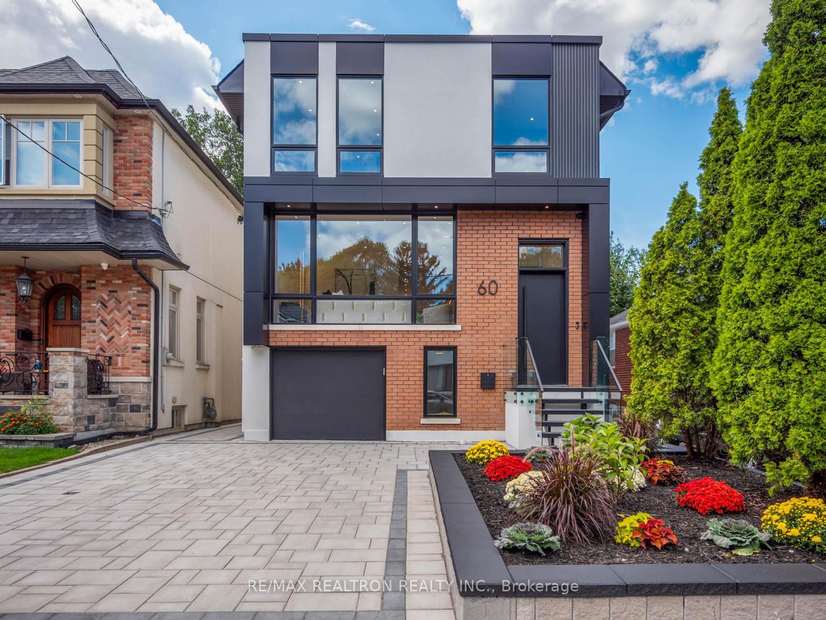 60 ST HUBERT Avenue, East York, Toronto 