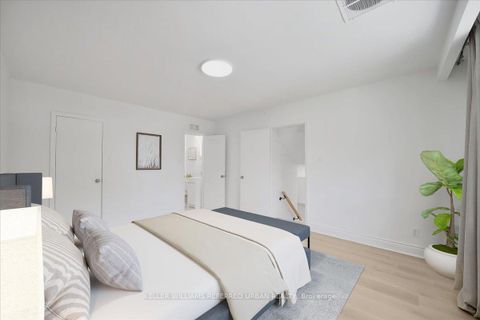 Photo 15 at 297 Betty Ann Drive, Willowdale West, Toronto