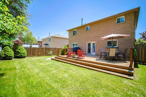 Photo 1 at 286 Kennedy Street W, Aurora Highlands, Aurora
