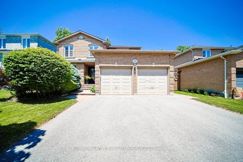 Photo 44 at 286 Kennedy Street W, Aurora Highlands, Aurora