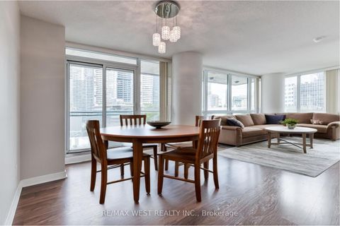 Photo 0 at 903 - 33 Bay Street, Waterfront Communities C1, Toronto