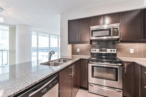 Photo 11 at 903 - 33 Bay Street, Waterfront Communities C1, Toronto