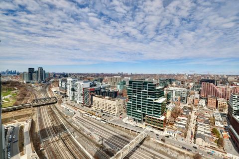 Photo 17 at 3515 - 15 Iceboat Terrace, Waterfront Communities C1, Toronto