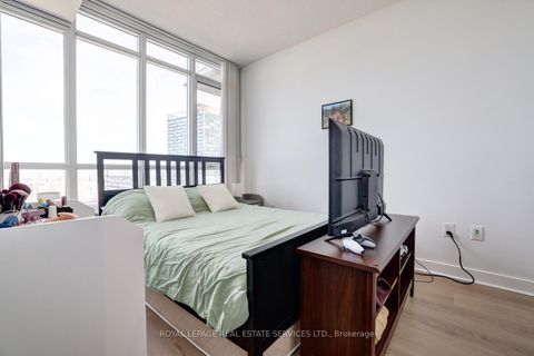 Photo 19 at 3515 - 15 Iceboat Terrace, Waterfront Communities C1, Toronto