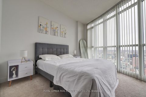 Photo 17 at 3902 - 21 Iceboat Terrace, Waterfront Communities C1, Toronto
